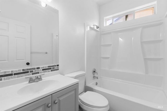 925 22nd Ave East, Jerome, ID 83338