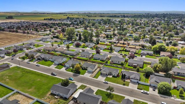 925 22nd Ave East, Jerome, ID 83338