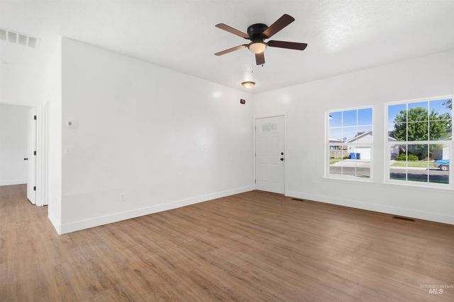 925 22nd Ave East, Jerome, ID 83338