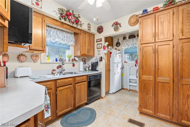 3600 W 128th Street, Cleveland, OH 44111