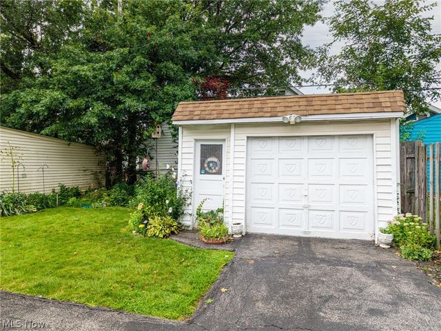 3600 W 128th Street, Cleveland, OH 44111
