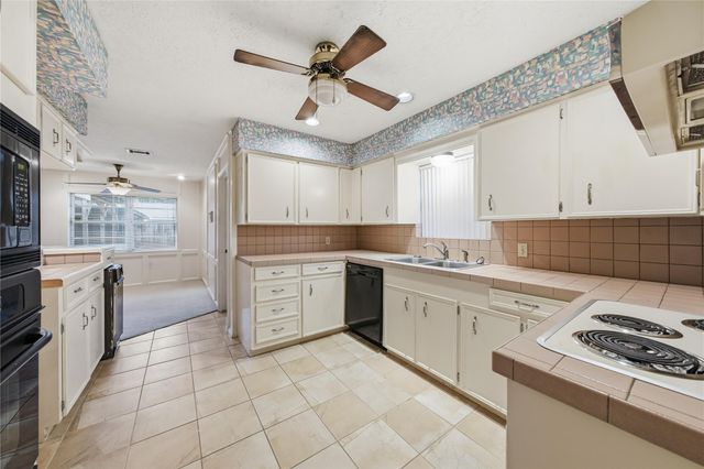 1909 Rampart Street, League City, TX 77573