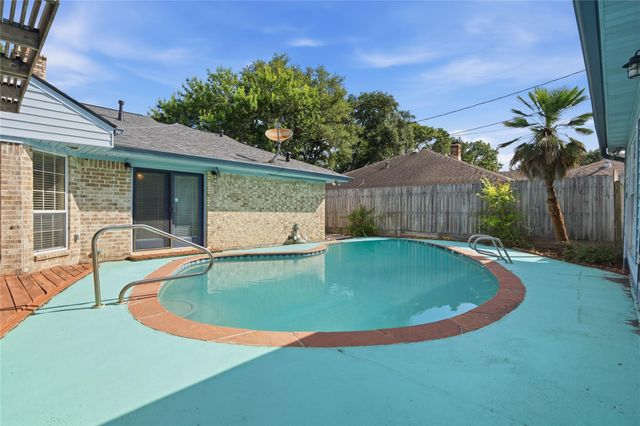 1909 Rampart Street, League City, TX 77573
