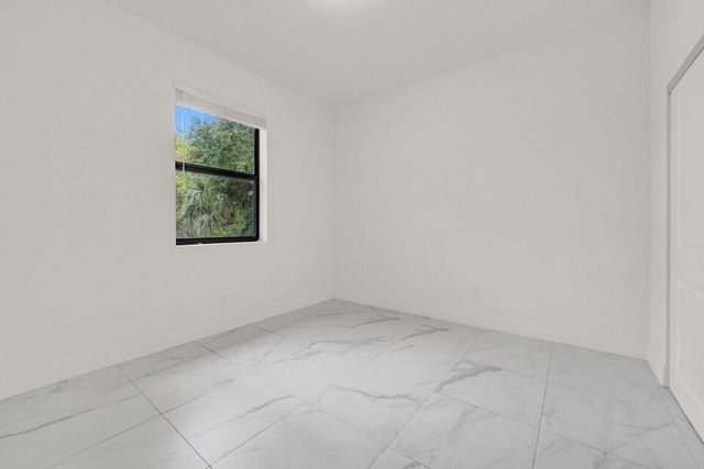 407 Bella Sol Way, West Palm Beach, FL 33406
