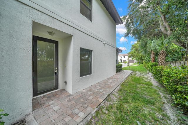407 Bella Sol Way, West Palm Beach, FL 33406