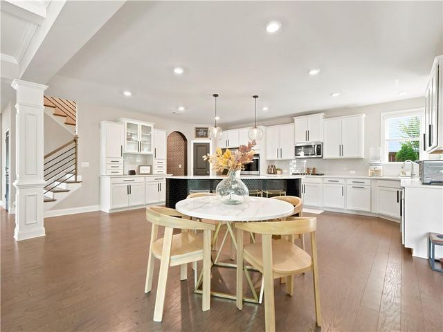 542 Flying Bolt Run, Canton, GA 30115