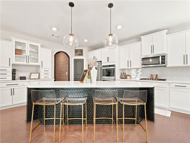 542 Flying Bolt Run, Canton, GA 30115