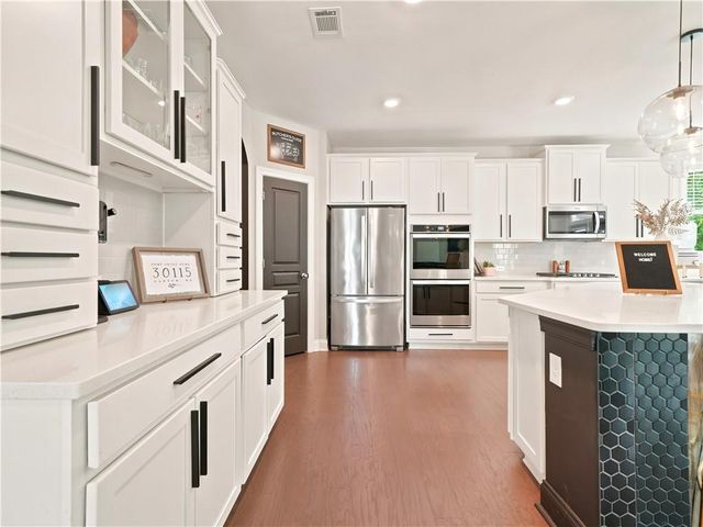 542 Flying Bolt Run, Canton, GA 30115