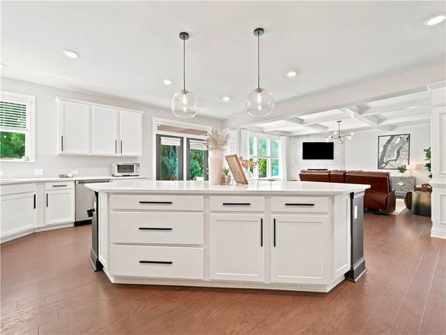 542 Flying Bolt Run, Canton, GA 30115