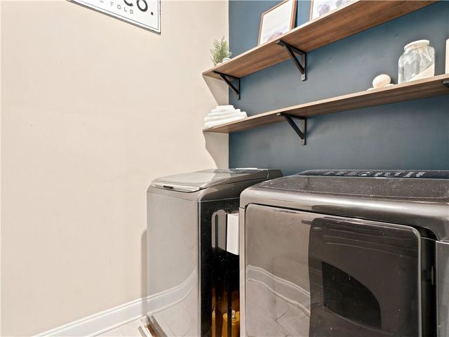542 Flying Bolt Run, Canton, GA 30115