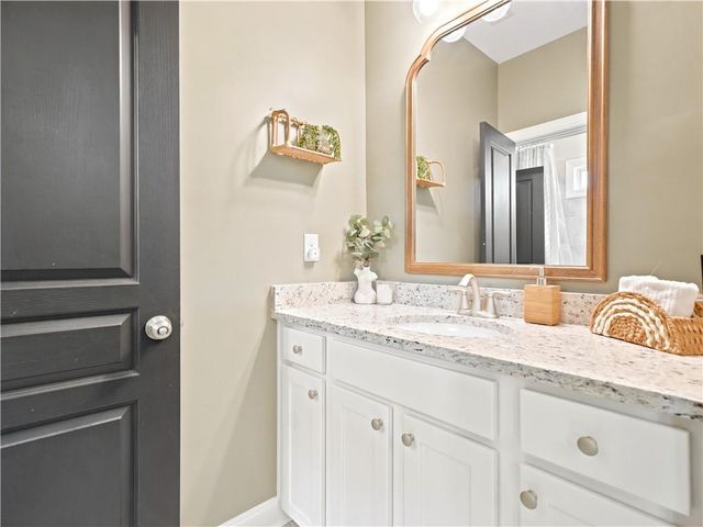 542 Flying Bolt Run, Canton, GA 30115