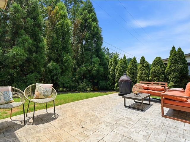 542 Flying Bolt Run, Canton, GA 30115
