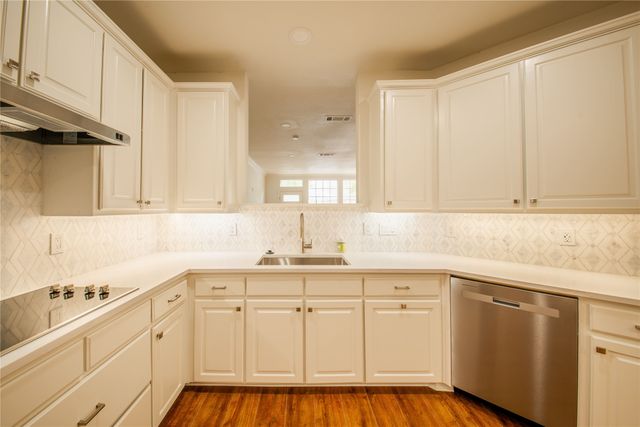4313 Tomberra Way, Dallas, TX 75220