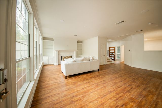 4313 Tomberra Way, Dallas, TX 75220