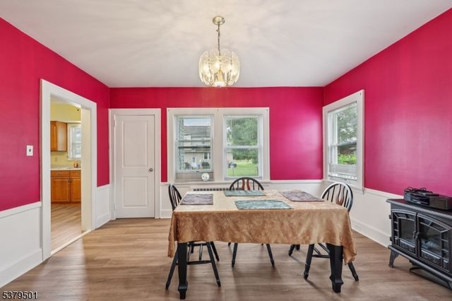 31 Monroe Ave, East Orange City, NJ 07017