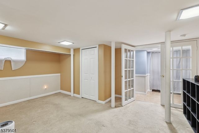 31 Monroe Ave, East Orange City, NJ 07017