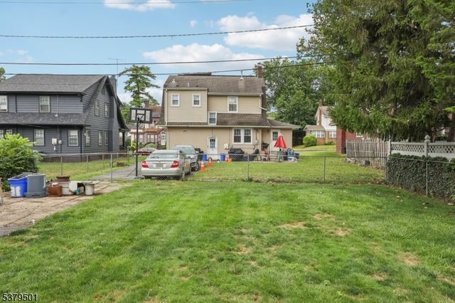 31 Monroe Ave, East Orange City, NJ 07017