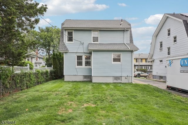 31 Monroe Ave, East Orange City, NJ 07017