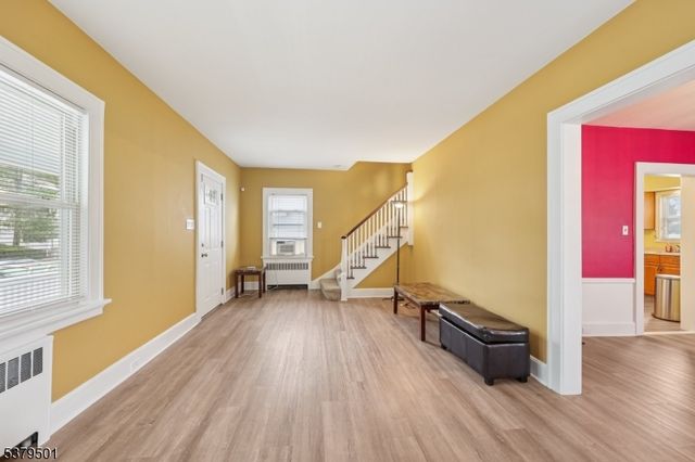 31 Monroe Ave, East Orange City, NJ 07017