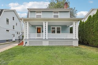 31 Monroe Ave, East Orange City, NJ 07017