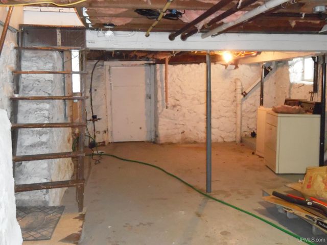 440 Kearsarge Street, Laurium, MI 49913