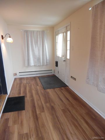 440 Kearsarge Street, Laurium, MI 49913