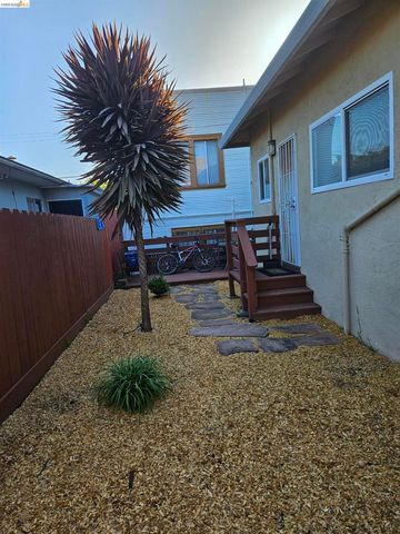 1804 Derby ST, Berkeley, CA 94703