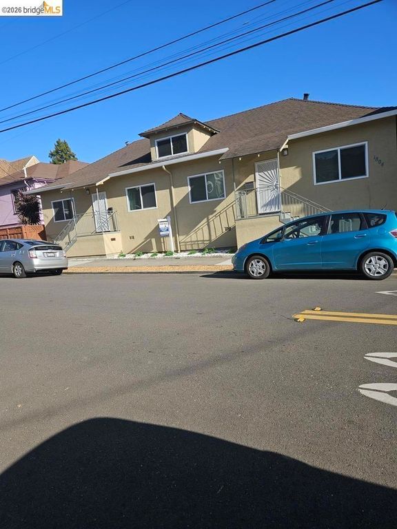 Image 1 of property listing at 1804 Derby ST, Berkeley, CA 94703