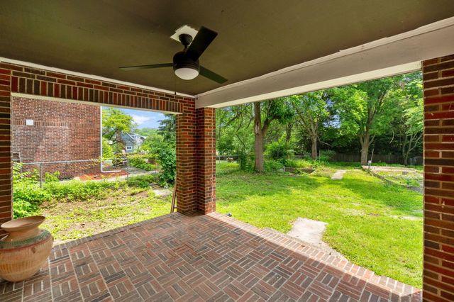 992 N Nelson Road, Columbus, OH 43219