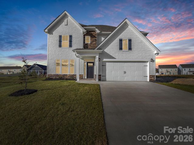 23 Silverthorne Court, Hendersonville, NC 28792