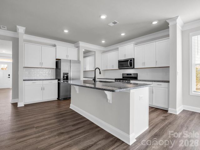 23 Silverthorne Court, Hendersonville, NC 28792