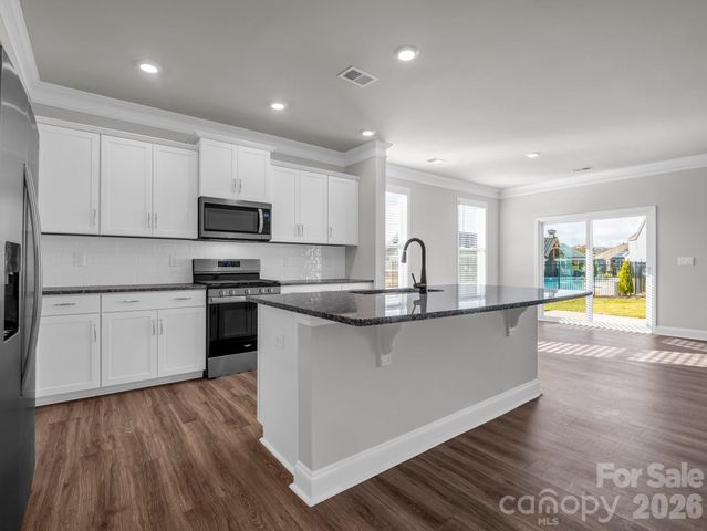 23 Silverthorne Court, Hendersonville, NC 28792