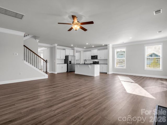 23 Silverthorne Court, Hendersonville, NC 28792