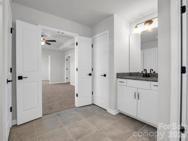 23 Silverthorne Court, Hendersonville, NC 28792