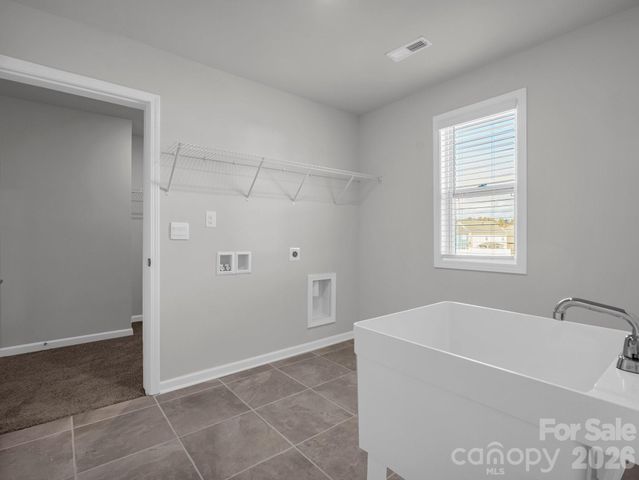 23 Silverthorne Court, Hendersonville, NC 28792
