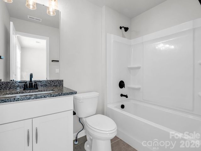 23 Silverthorne Court, Hendersonville, NC 28792