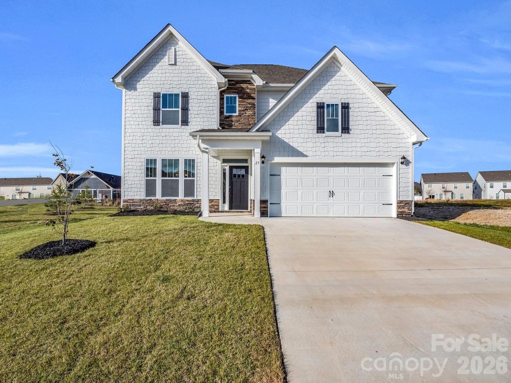 23 Silverthorne Court, Hendersonville, NC 28792