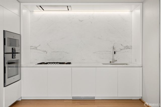 1 Steuart Lane 905, San Francisco, CA 94105
