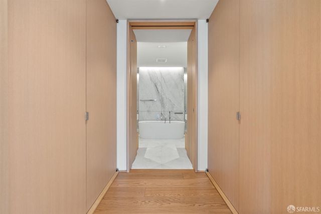 1 Steuart Lane 905, San Francisco, CA 94105