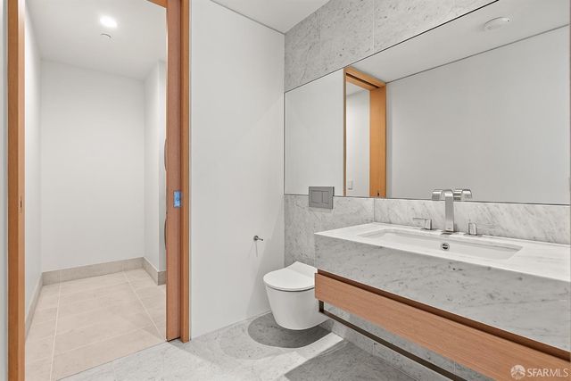 1 Steuart Lane 905, San Francisco, CA 94105