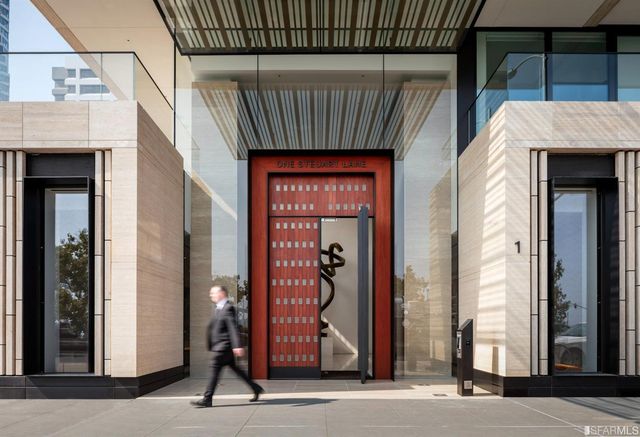 1 Steuart Lane 905, San Francisco, CA 94105