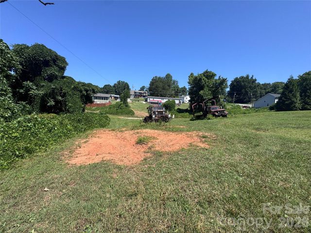 000 Miller Avenue, Marion, NC 28752