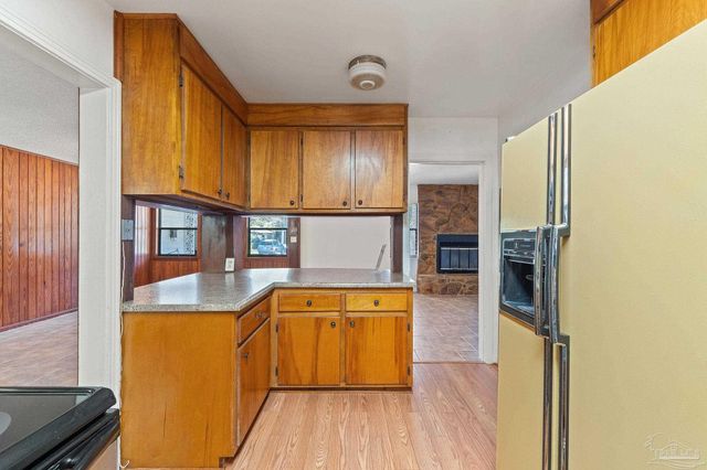 16 Linda St, Pensacola, FL 32506