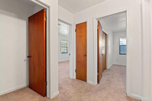 16 Linda St, Pensacola, FL 32506