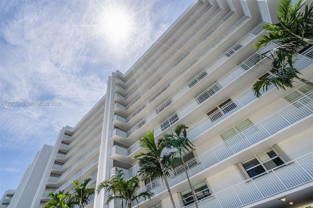 607 Ocean Drive 10K, Key Biscayne, FL 33149