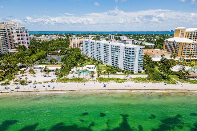 607 Ocean Drive 10K, Key Biscayne, FL 33149