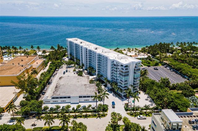 607 Ocean Drive 10K, Key Biscayne, FL 33149