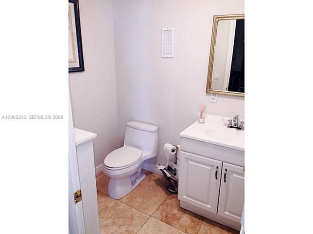 155 OCEAN LANE DR 1101, Key Biscayne, FL 33149