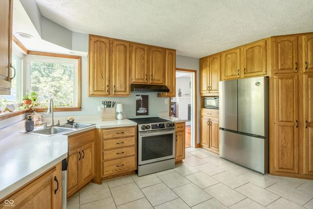 4009 E 57th, Indianapolis, IN 46220