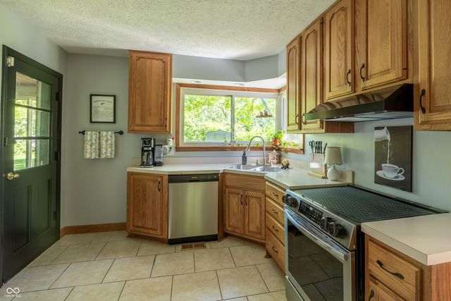 4009 E 57th, Indianapolis, IN 46220